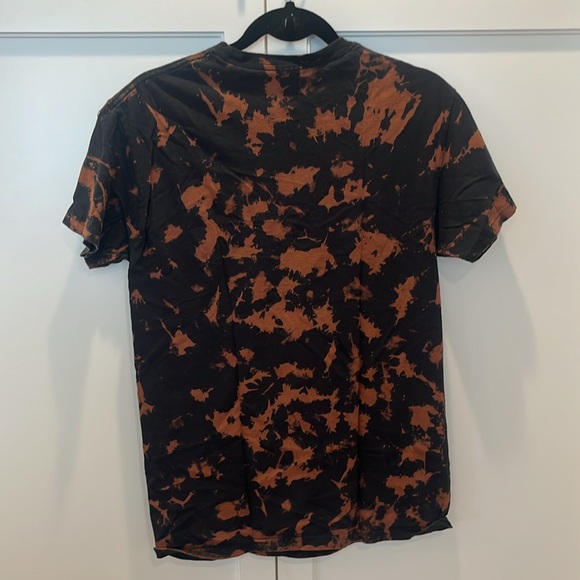 Graphic Tee - Picture 3 of 3